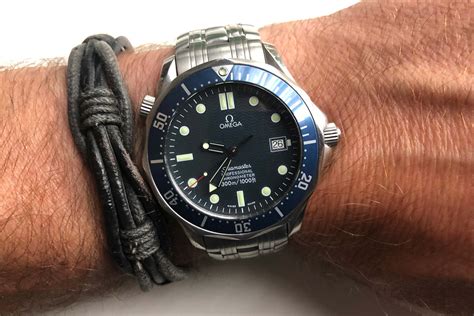 omega seamaster 300m lug width